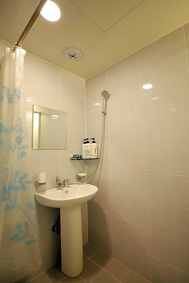 Stay RomanticTrip_Hostel