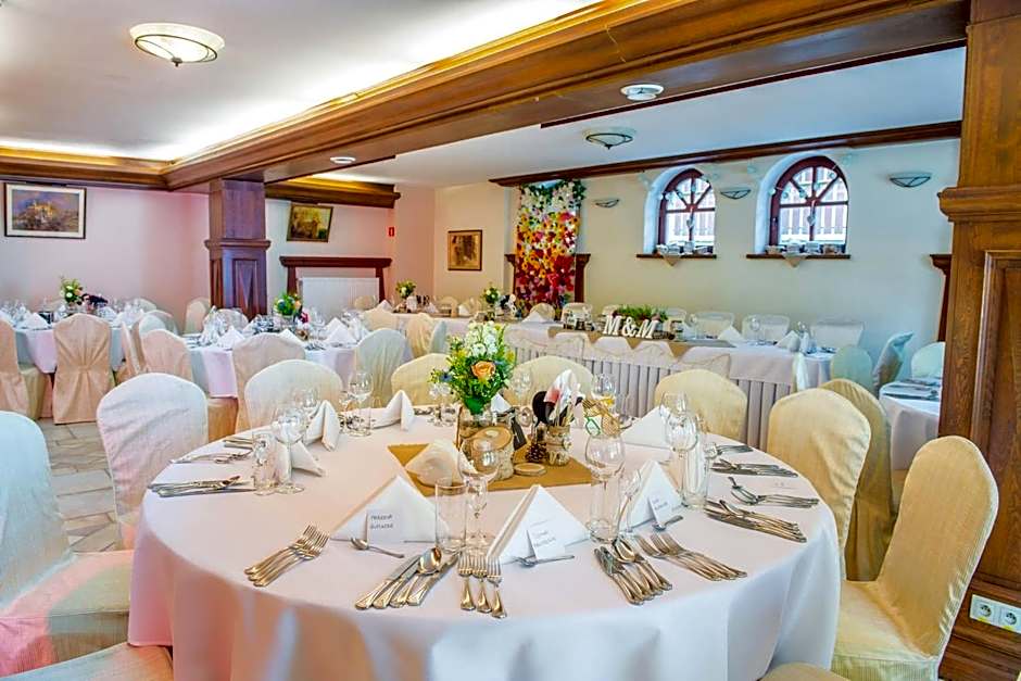 Hotel Dwa Księżyce