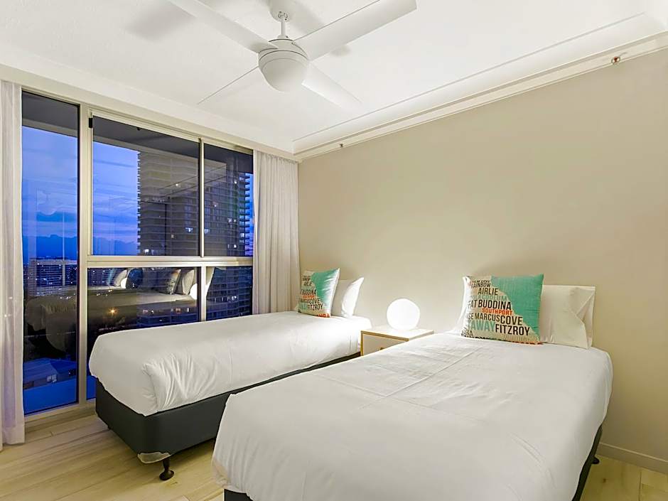 Photo 1 of 16 of Superior Apartment, River View