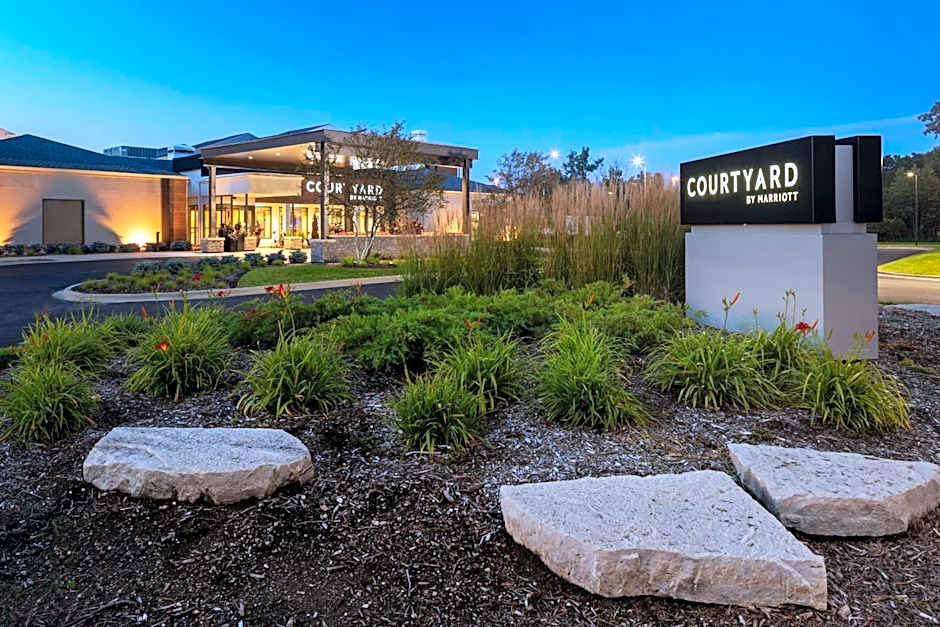 Courtyard By Marriott Chicago Waukegan/Gurnee