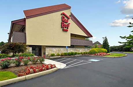 Red Roof Inn Louisville East - Hurstbourne