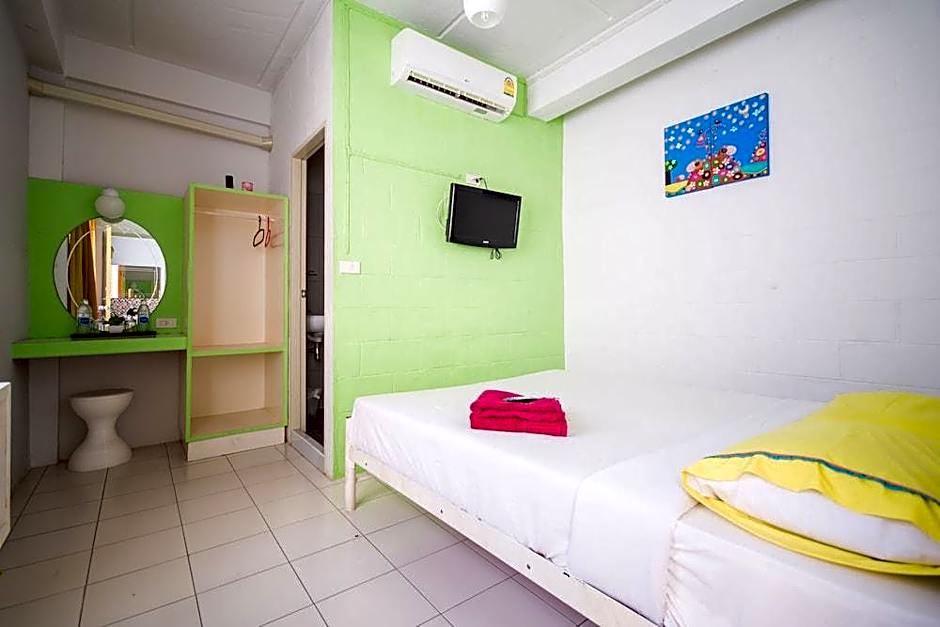 Sleep Sheep Phuket Hostel