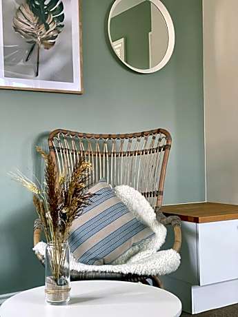 Junior Suite - Music Room