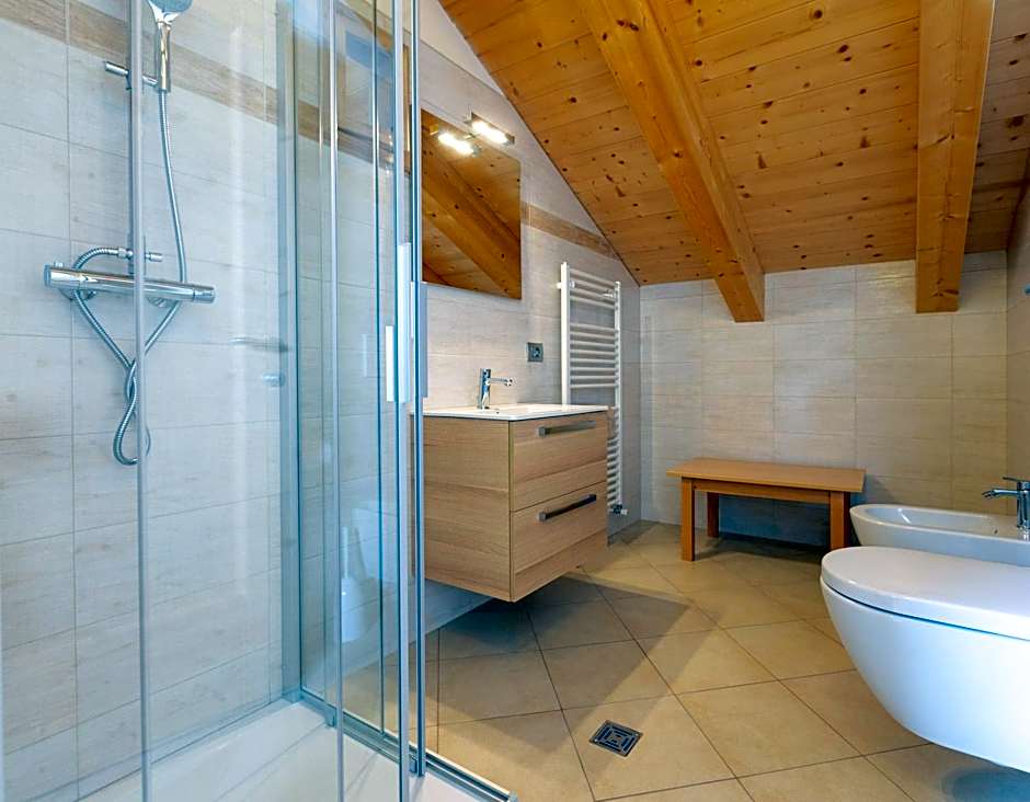 Hotel Meublè Adler - Rooms & Mountain Apartments