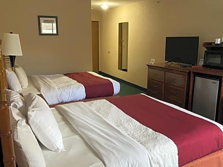 Queen Room with Two Queen Beds