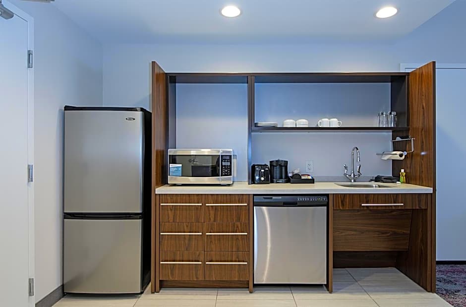 Home2 Suites By Hilton West Edmonton