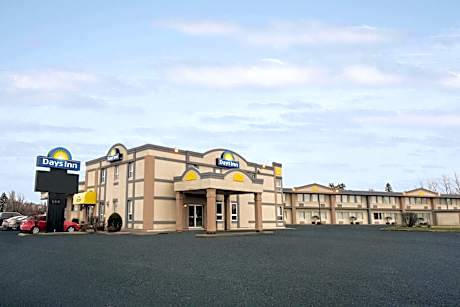 Days Inn by Wyndham Brockville