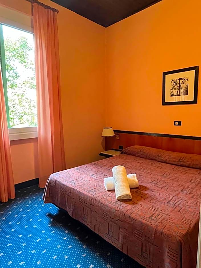 Hotel Milano Pool & Garden