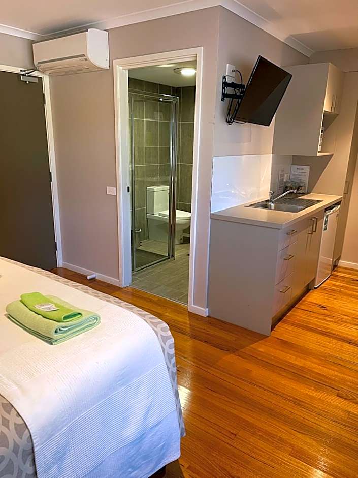 Sinclairs Country Retreat - Adults Only