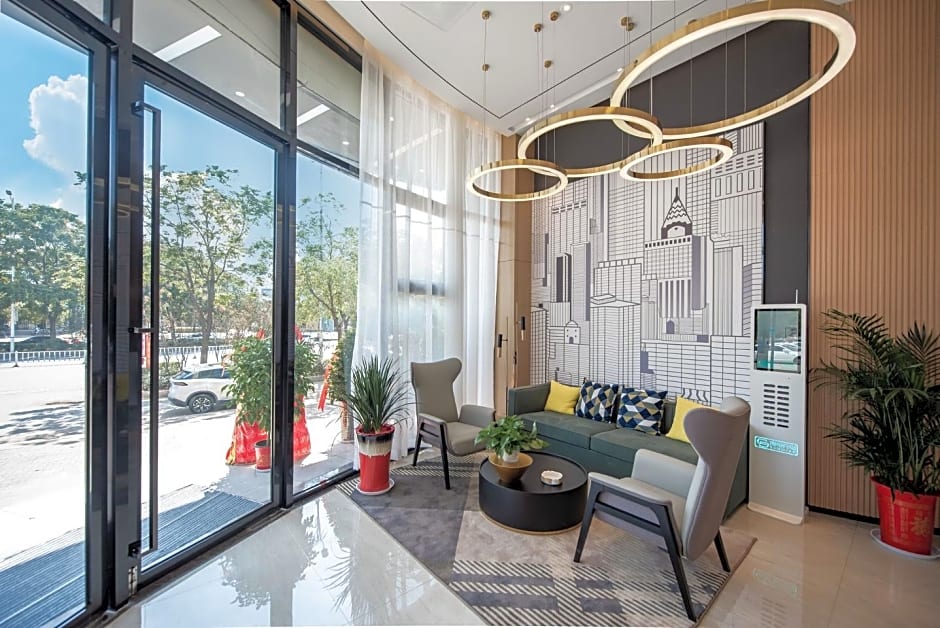 City Comfort Inn Ezhou Wuyue Plaza