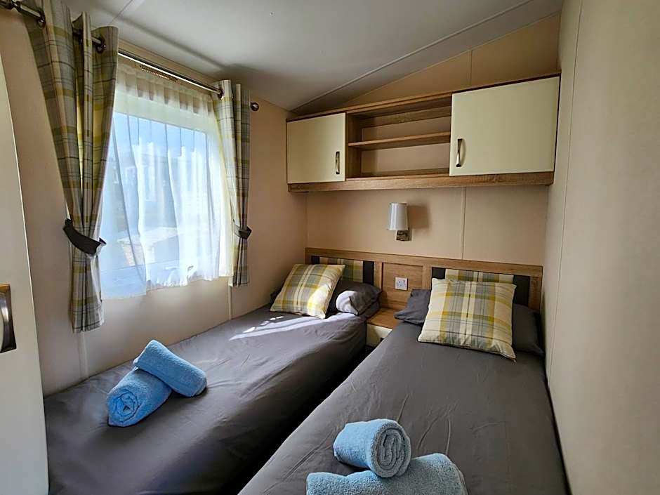 Europa Willow Pitch 29 Creek Caravan Park dog friendly