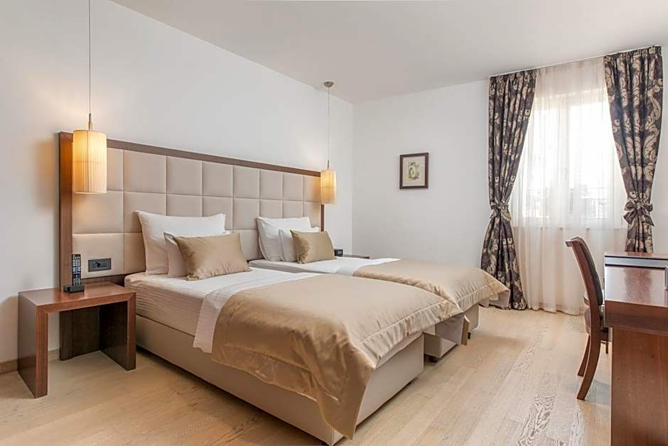 Photo 1 of 7 of Deluxe 1 Double Bed or 2 Beds
