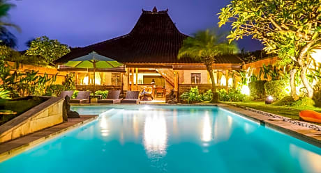 TWO BEDROOMS VILLA WITH PRIVATE POOL