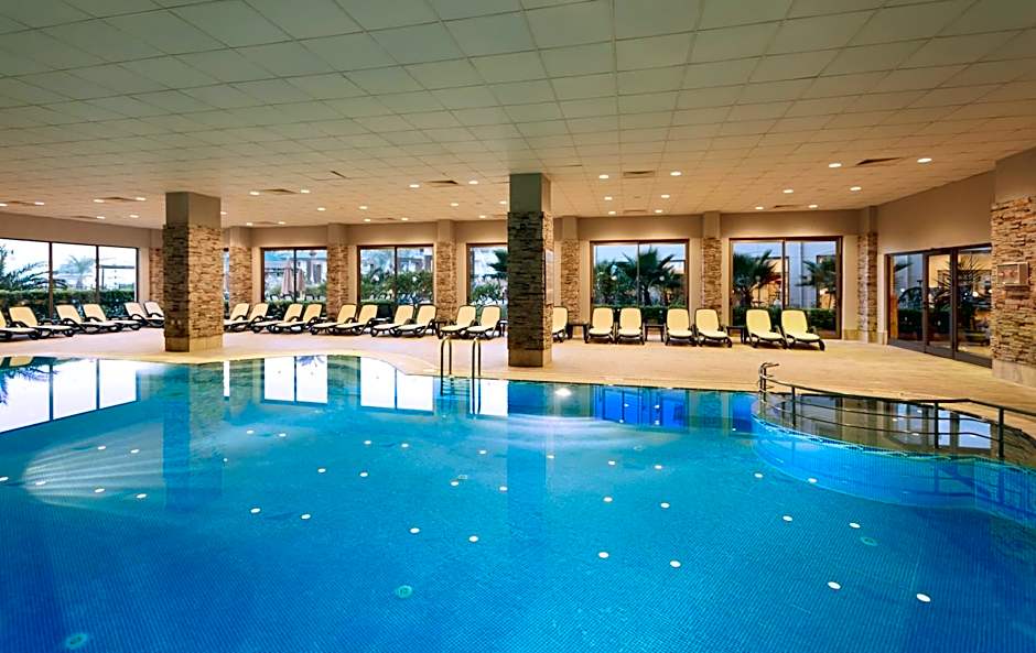 Novum Garden Side Hotel