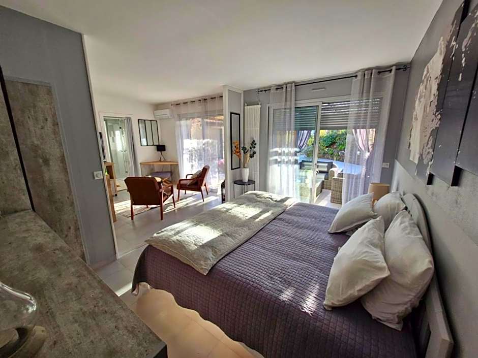 SUITE'LOFT Premium, La Demeure des Cèdres & SPA Cap d'Agde