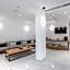 Makis Place