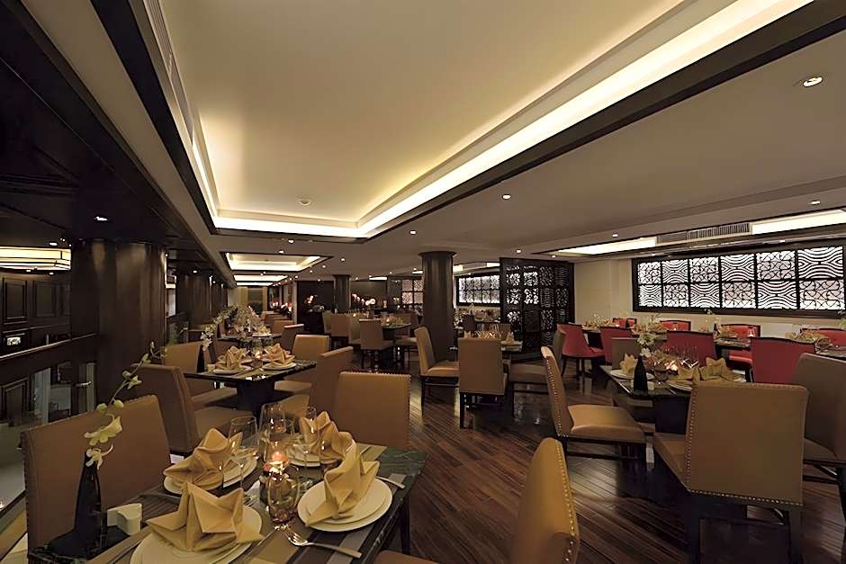 Paradise Suites Hotel