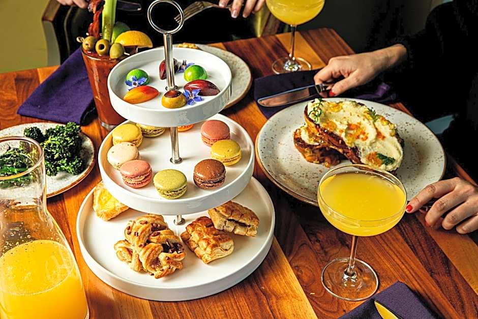 Grand Bohemian Charleston, Autograph Collection