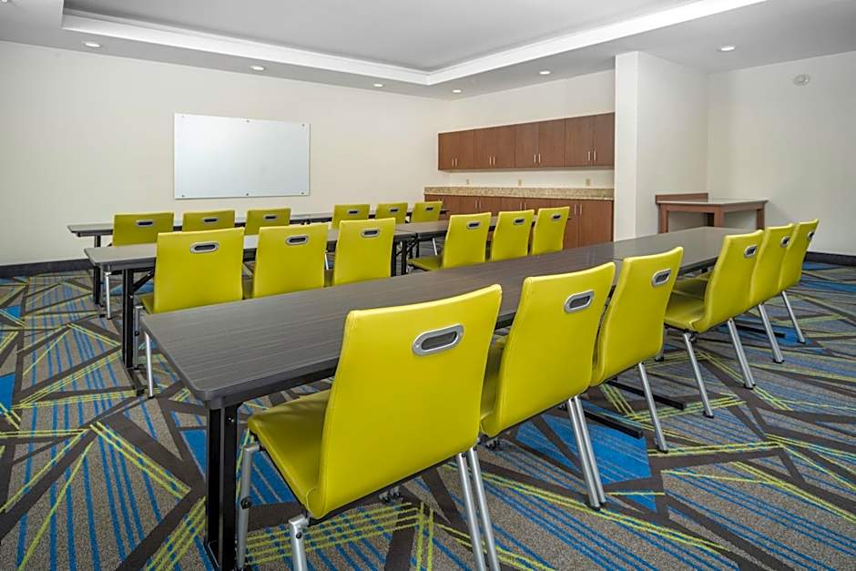 Holiday Inn Express Clayton Southeast Raleigh By IHG