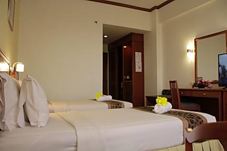 Deluxe Double or Twin Room