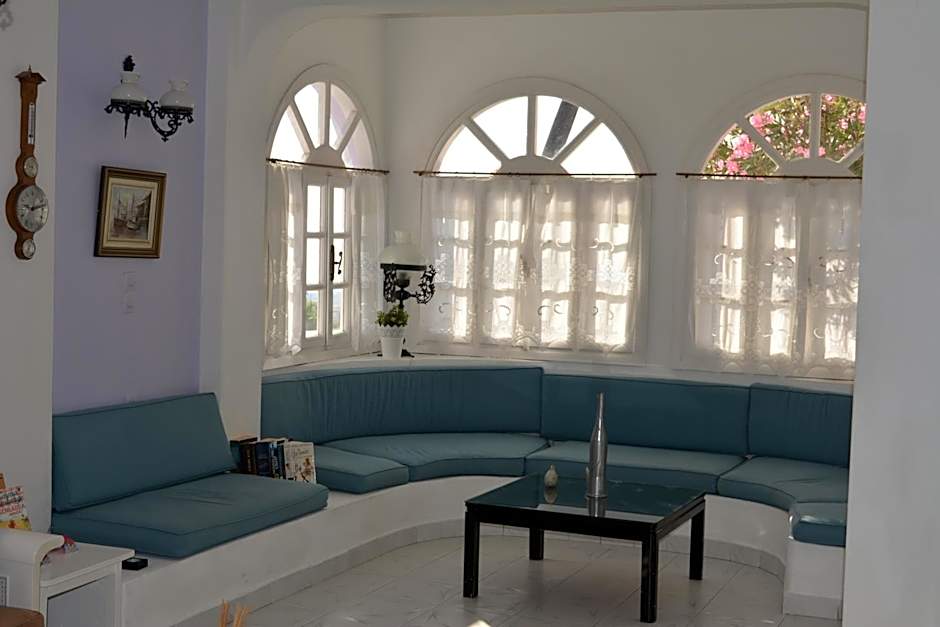 Melina Hotel