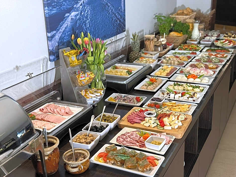 Karpacki & SPA - blisko wyciągu, Restauracja, Sala Zabaw, Bar 24h