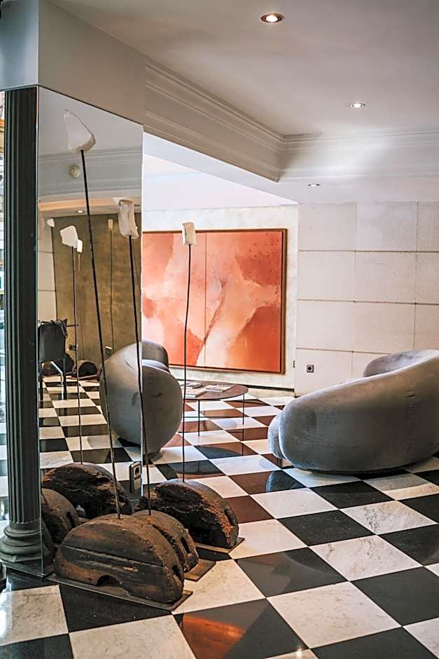 Hotel Gran Derby Suites