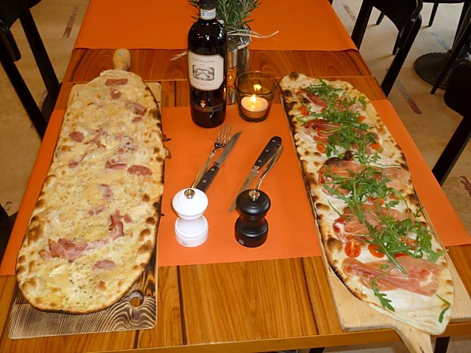 Enjoy 1313AG Hotel Touring