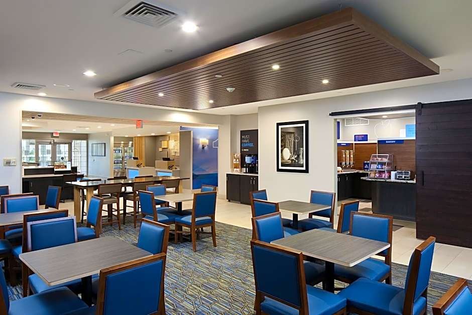 Holiday Inn Express Grand Rapids Southwest By IHG