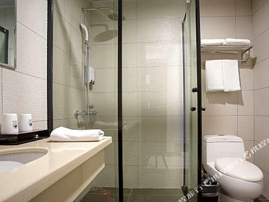 GreenTree Inn Changshu Zhaoshangcheng Express Hotel