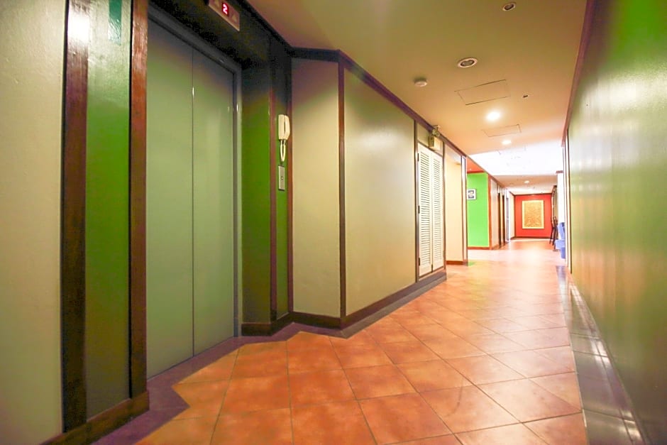 OYO 434 Boonsiri Place Hotel