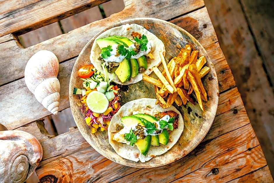 Salty's Kitesurf Village