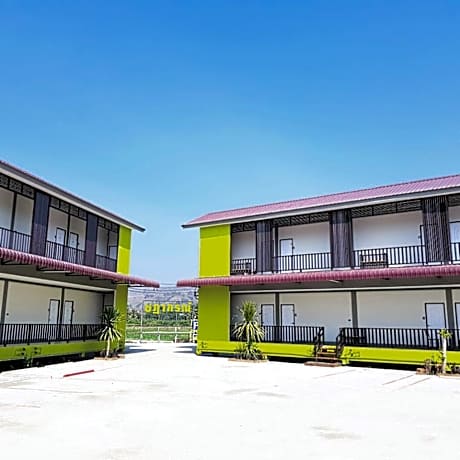 Chadaporn Mae Chaem Hotel