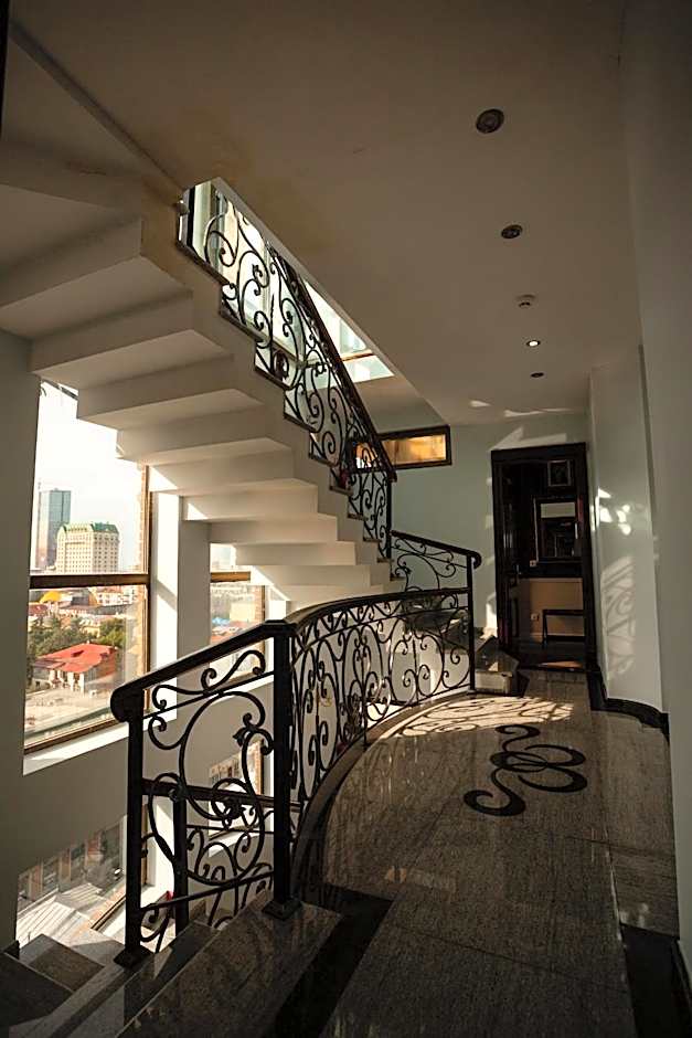 Piazza Boutique Hotel