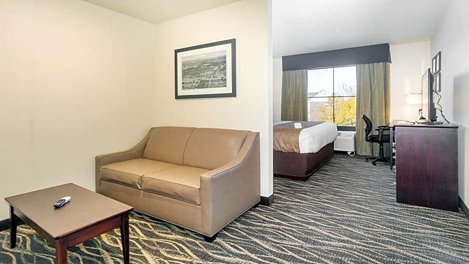 Cobblestone Hotel & Suites - Janesville