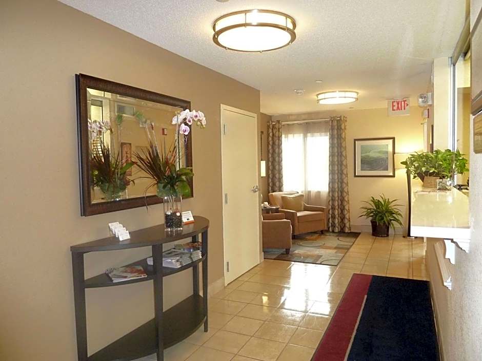 Sonesta Simply Suites Chicago Libertyville