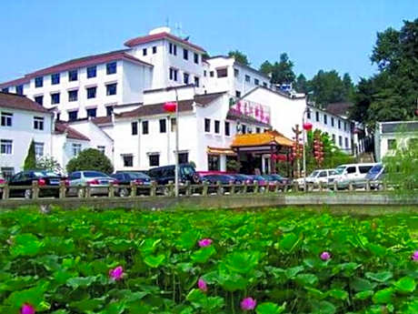Jiuhuashan Julong Hotel