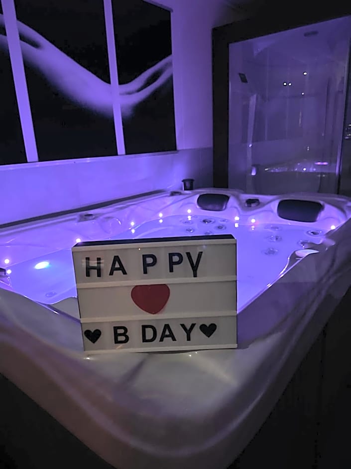 SPABYELLEETLUI spa rouge ou bleu