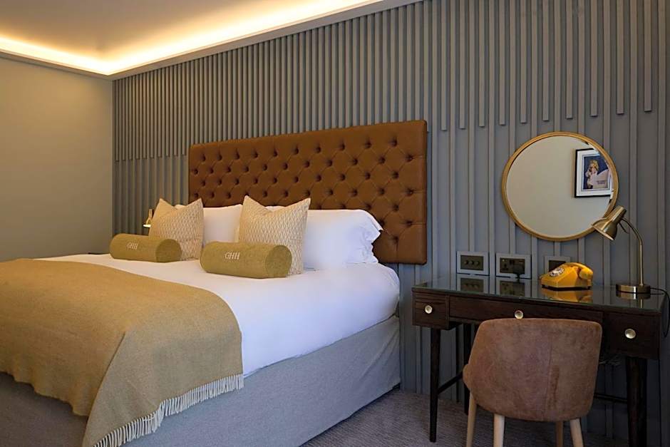 Guildford Harbour Hotel