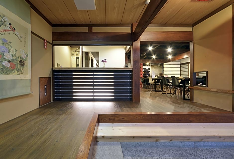 Zen Hostel