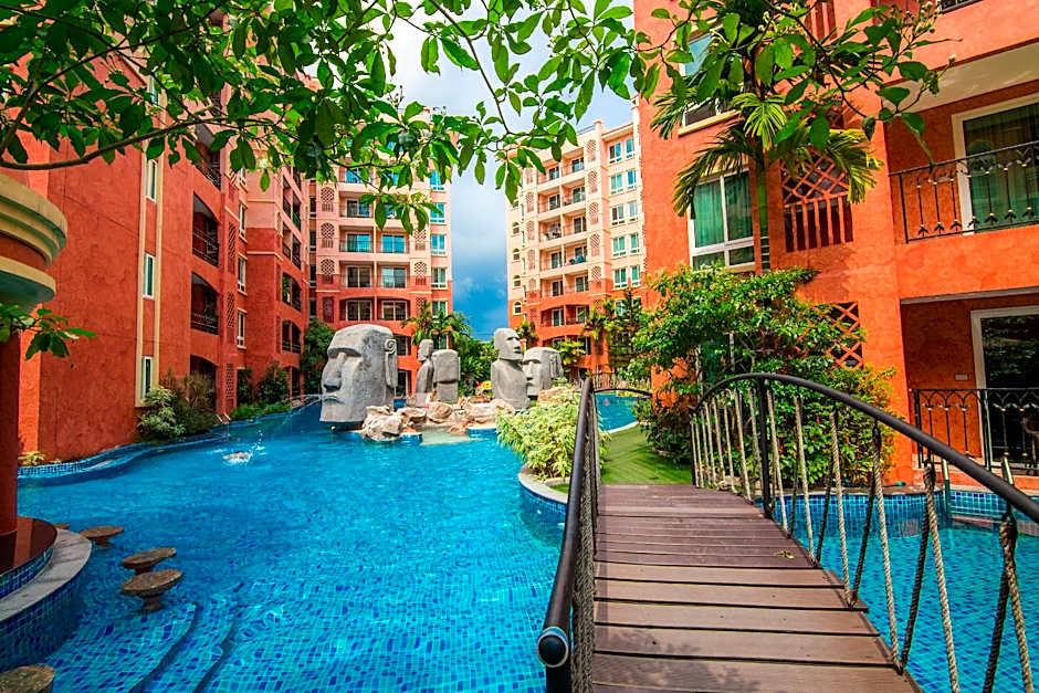 Seven Sea Condo & Water Park Pattaya By the Sea