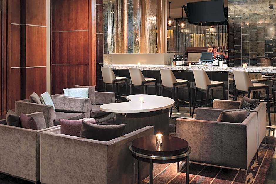 Courtyard by Marriott Chicago Downtown/Magnificent Mile