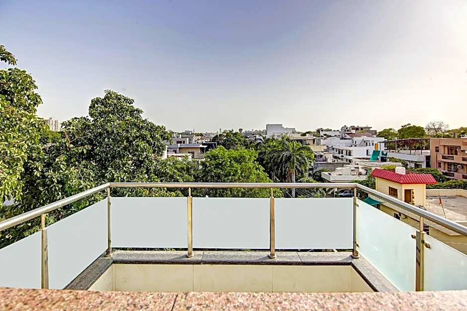 Townhouse Oak Homefort Stays Near Leisure Valley Park – Gurgaon, NY