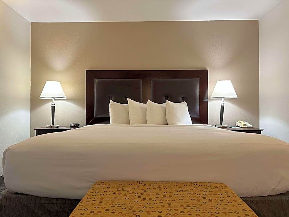 Quality Inn & Suites Everett