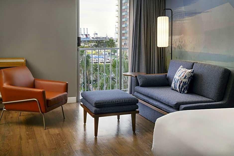 Courtyard by Marriott Long Beach Downtown