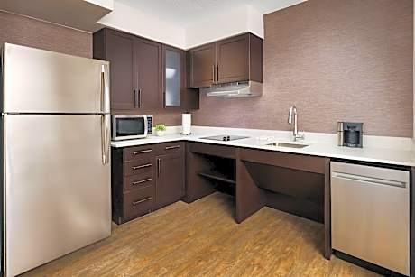 Suite, 2 Bedrooms (Hearing Accessible) (2 Double Beds)