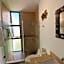 Escape to Paradise, Minimalist 4-BR Beachfront, 300 Mbps with amazing views