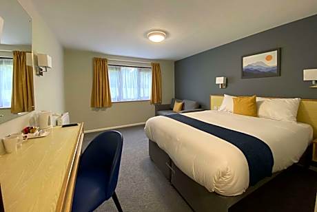 1 Double Bed Non-Smoking