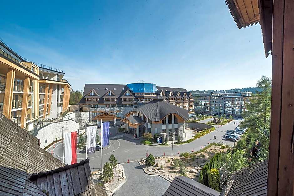 Grand Nosalowy Dwór