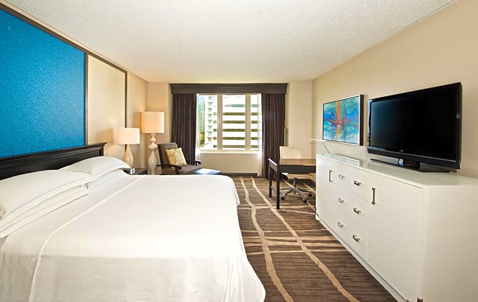 Hilton St. Petersburg Bayfront